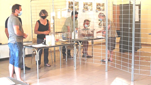 Les opérations de vote dans la salle Marie Durand
