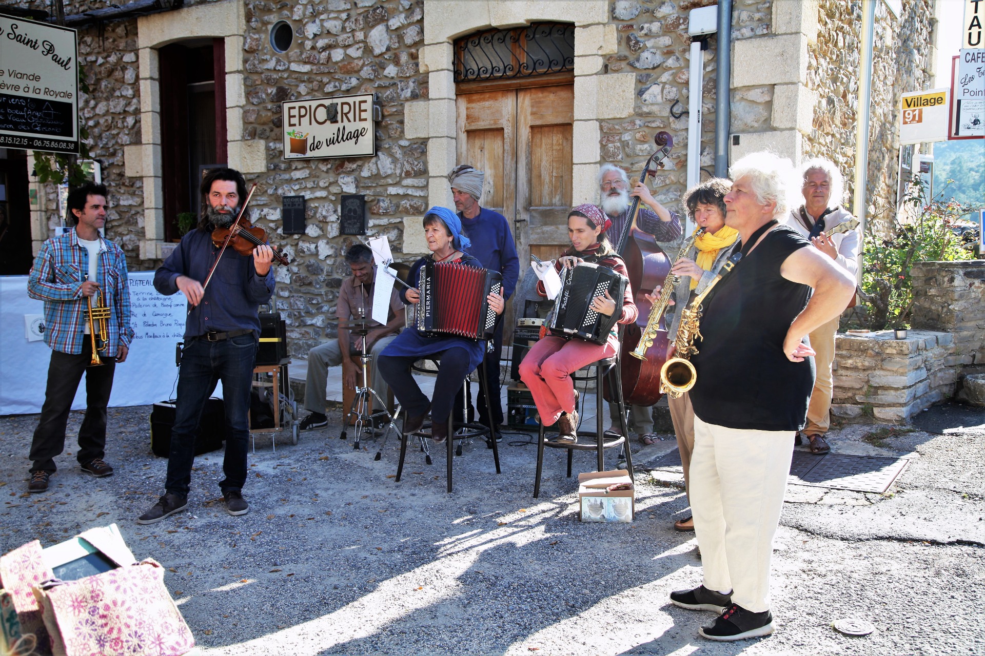 Ambiance (2)